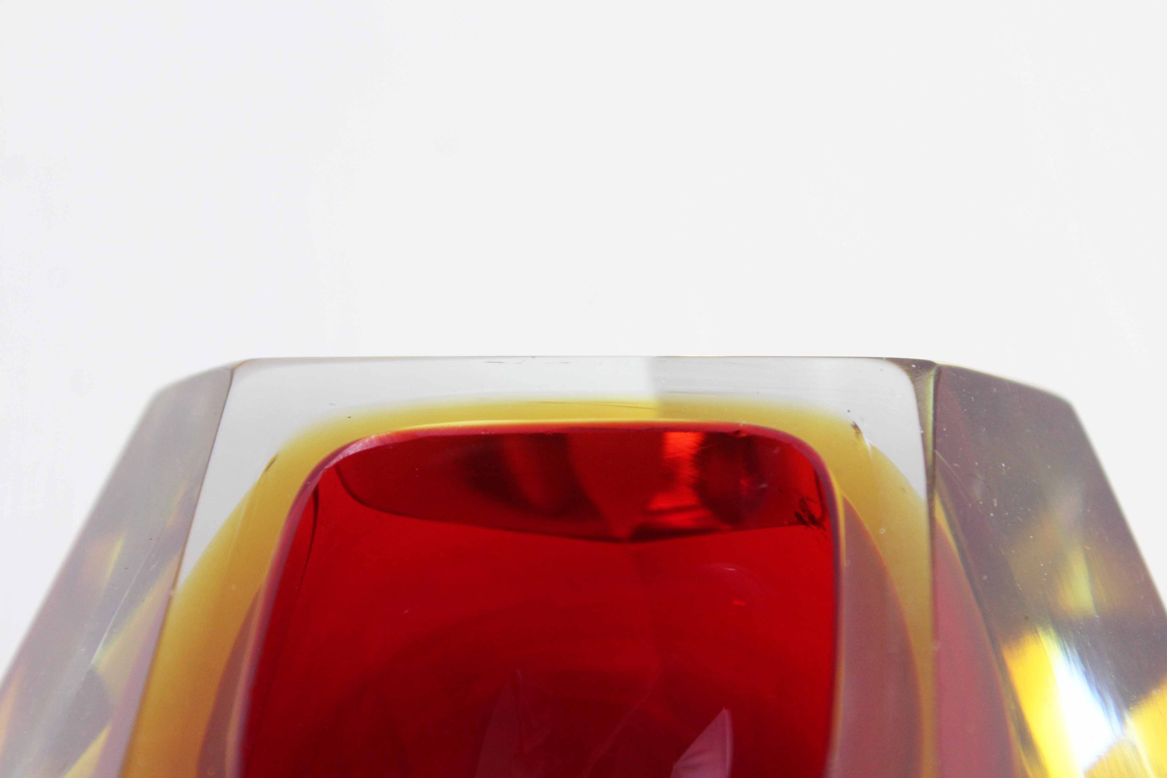 Cendrier diamant en verre de Murano par Seguso