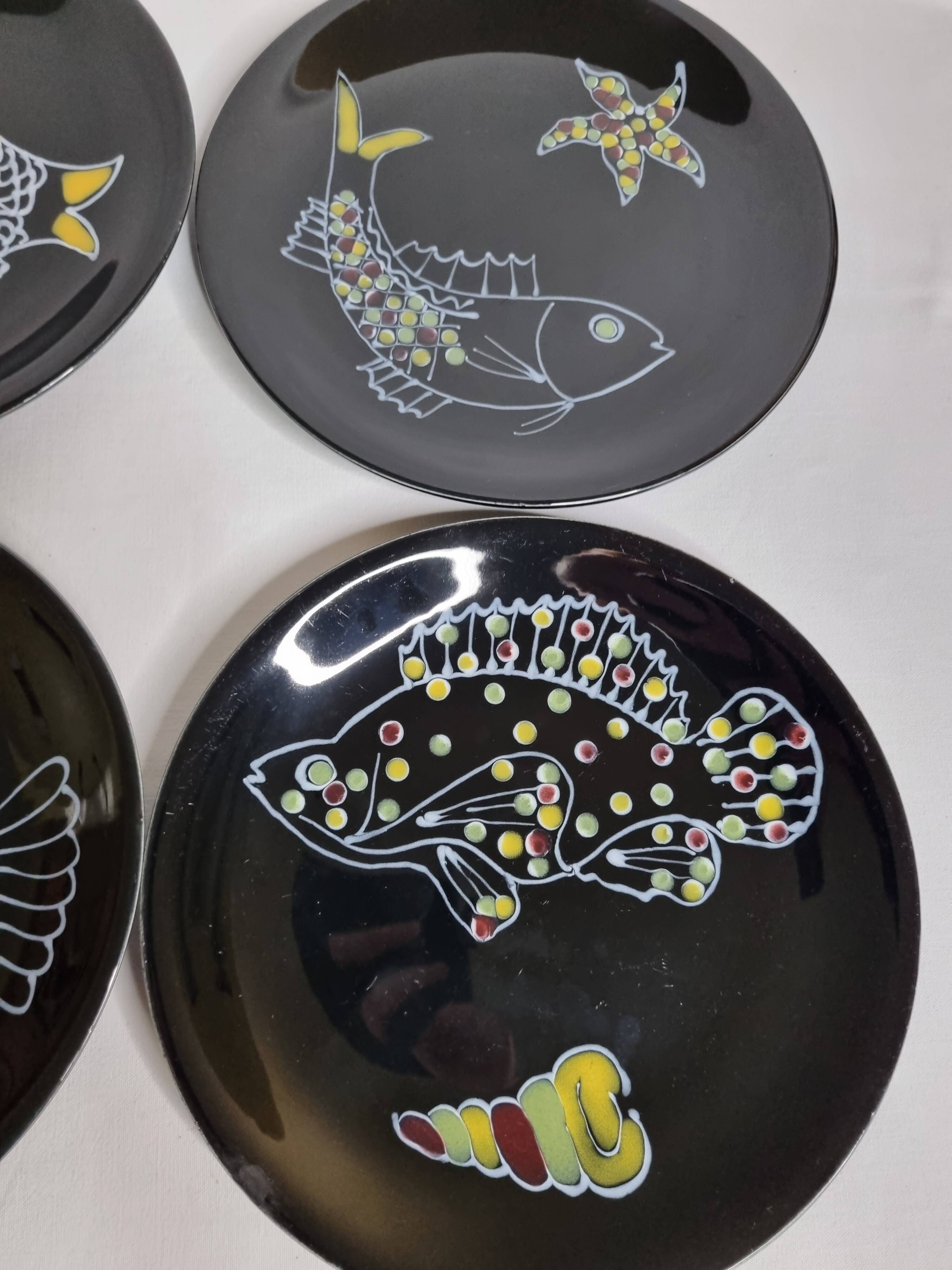 Set of 6 vintage plates with fish decoration after Robert Picault, 1960, 24 cm