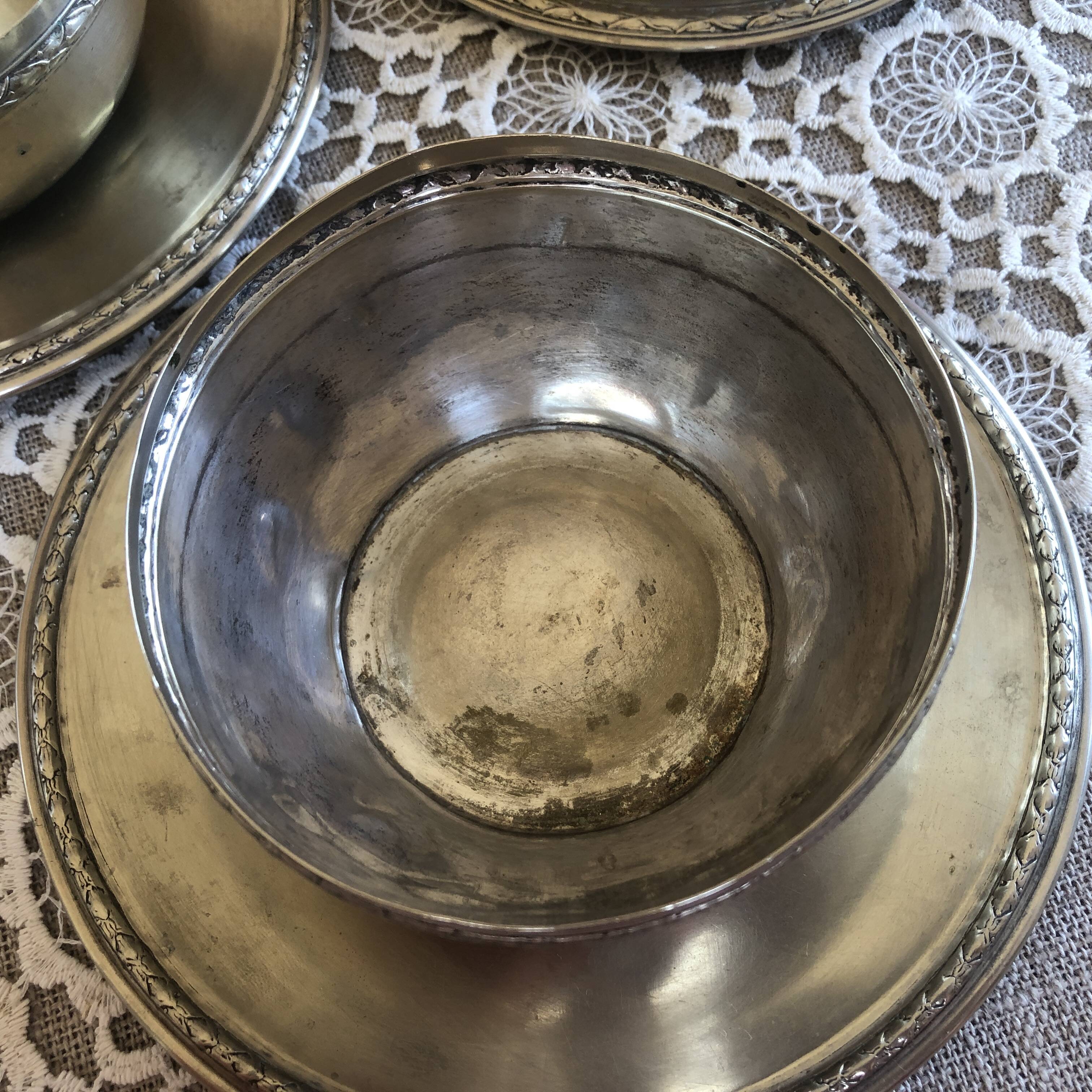 Set of 3 old "silverware" cups
