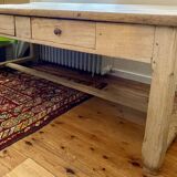 Farm table
