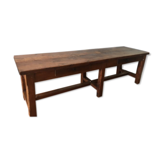 Farm table