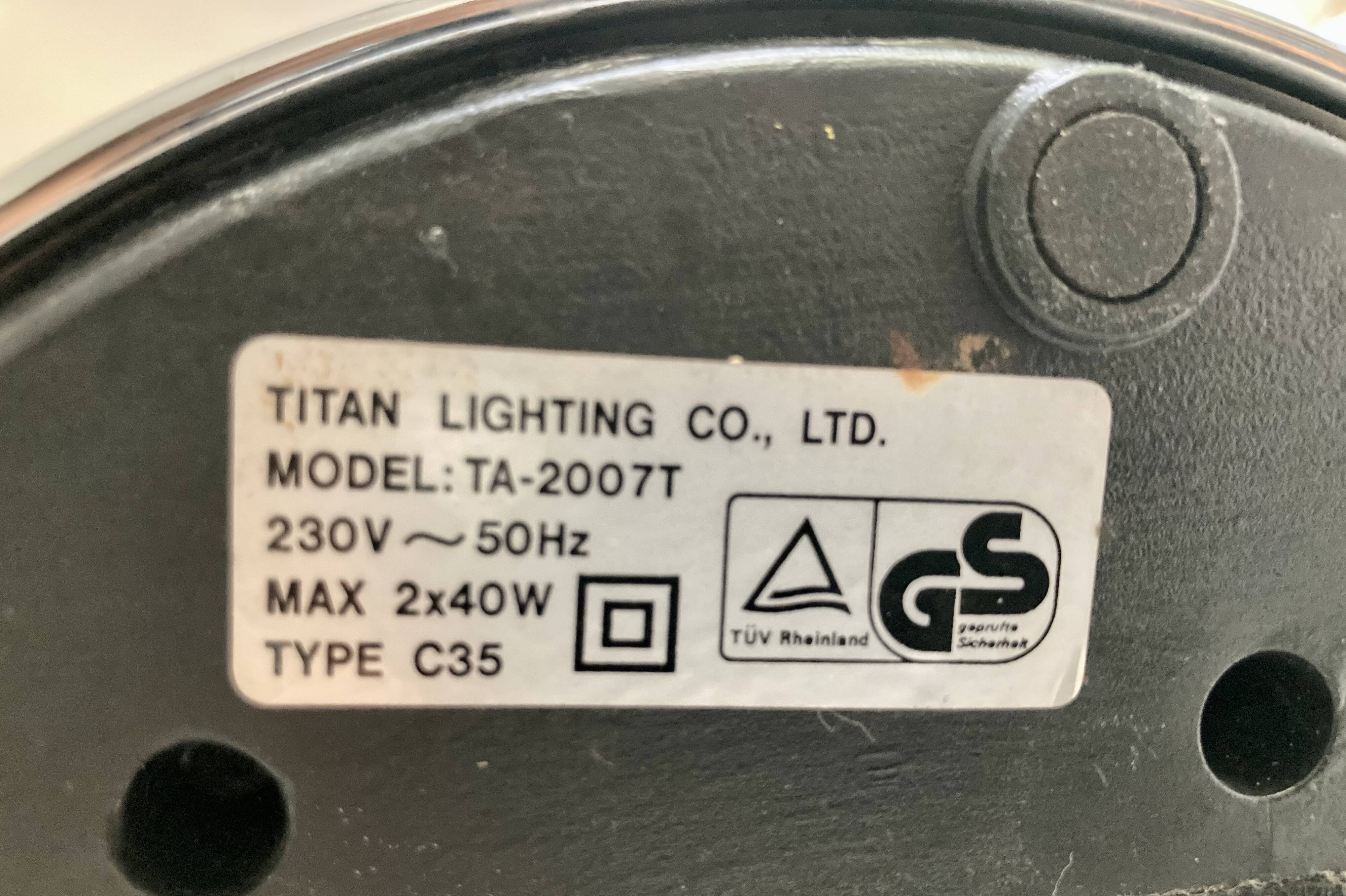 Liner lamp - titan lighting - 1980s - very good condition