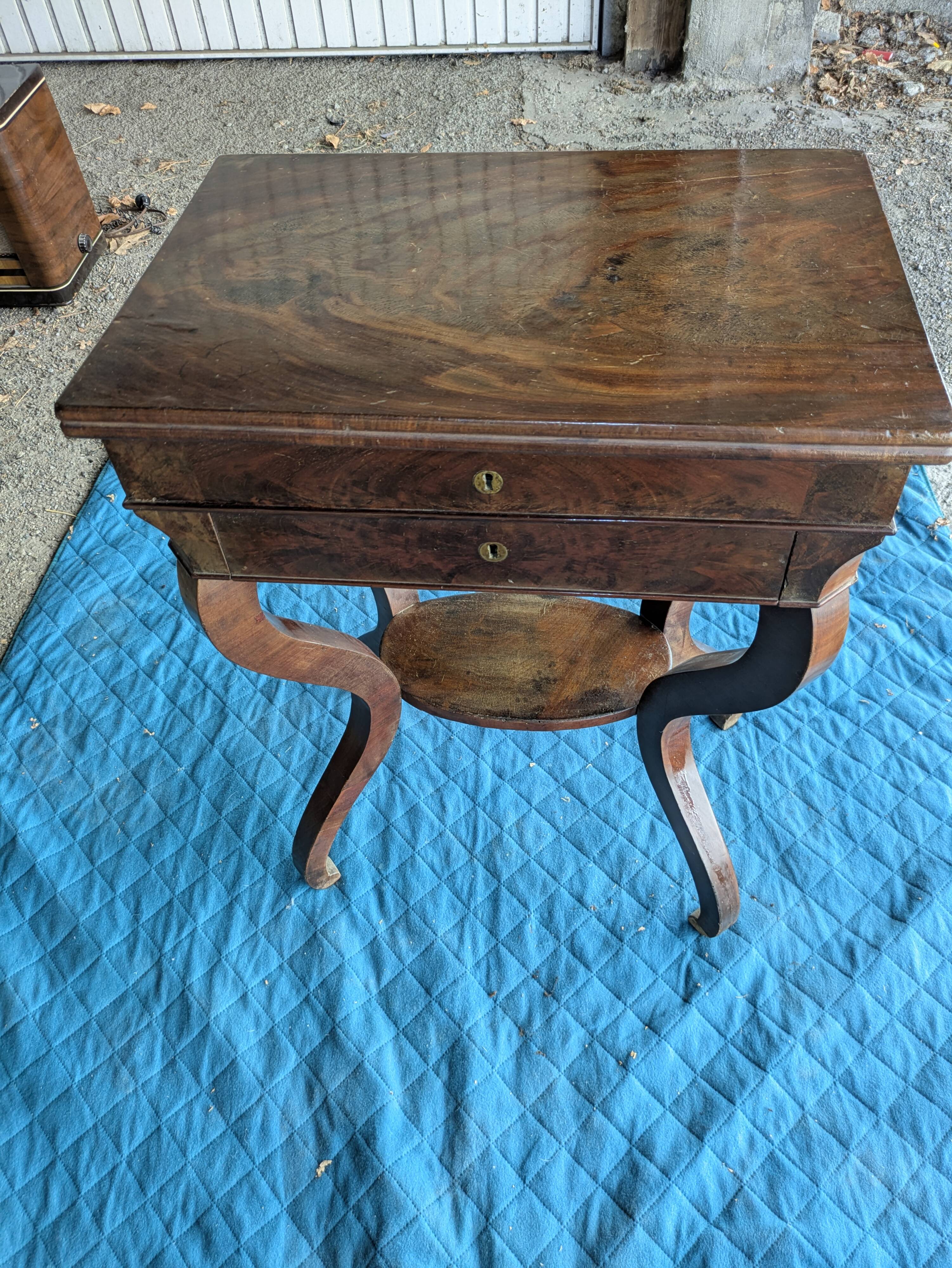 Coiffeuse en acajou - époque 19eme