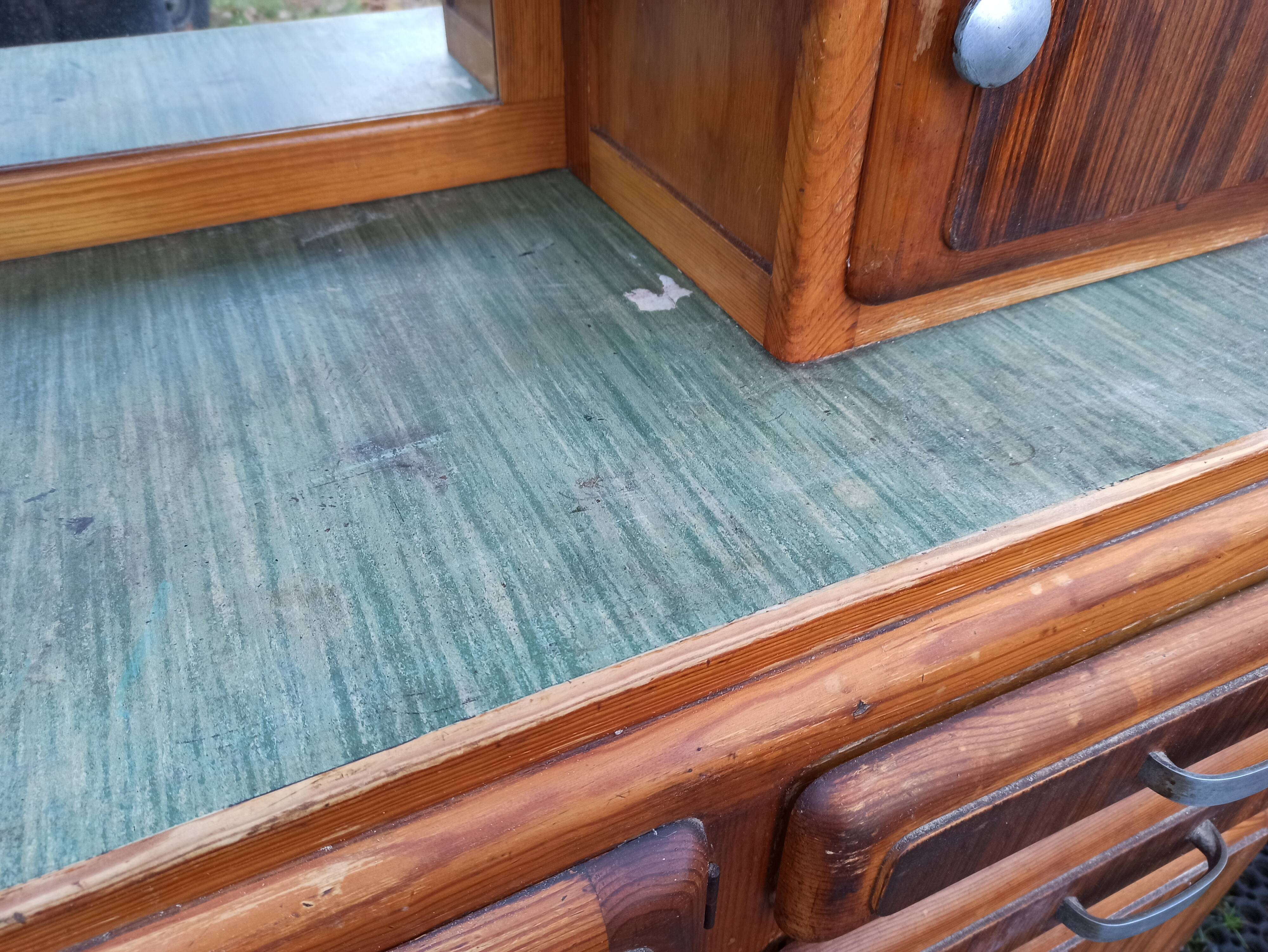 Mado buffet in its mirror kitchen buffet juice