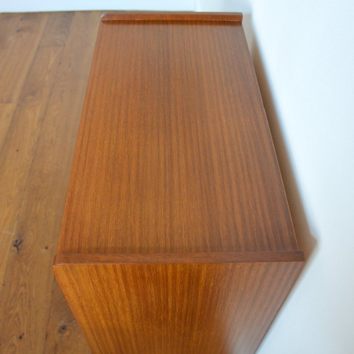 Small vintage 1960s row
