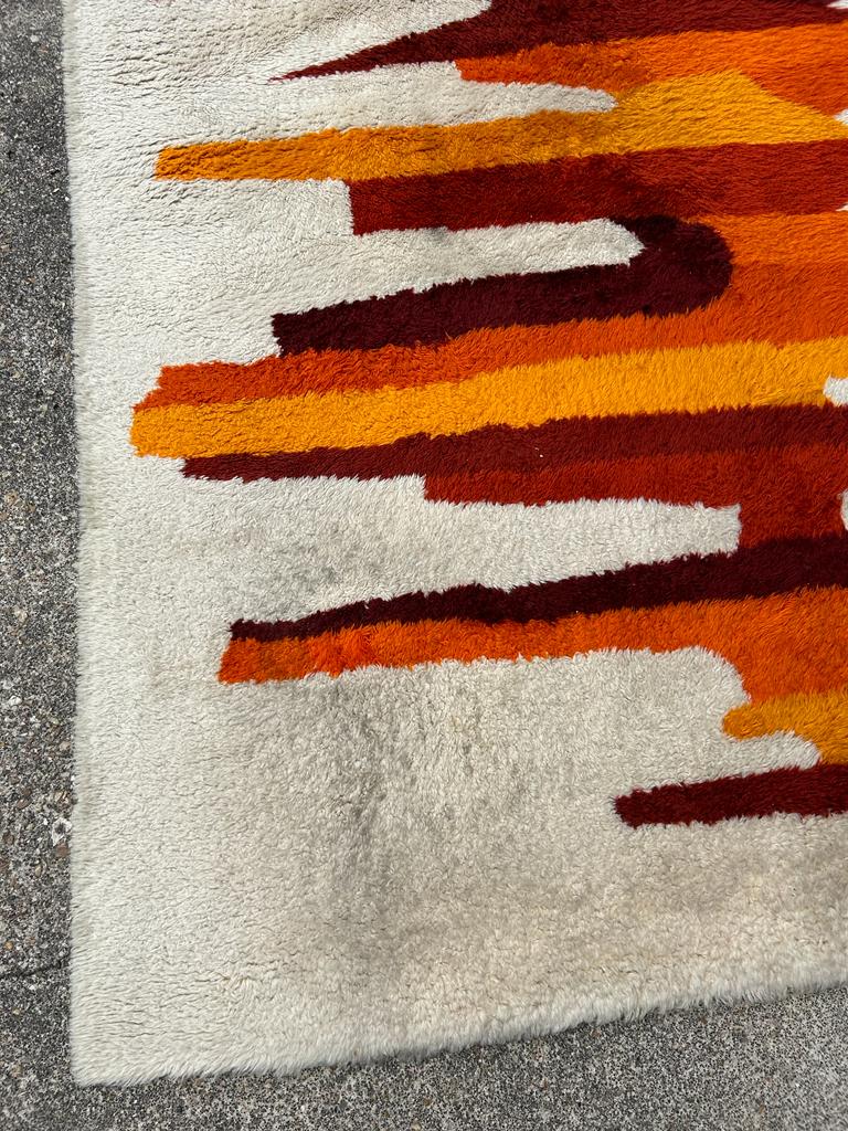 Large scandinavian wool carpet circa 1970 dimensions 300 x 200 cm