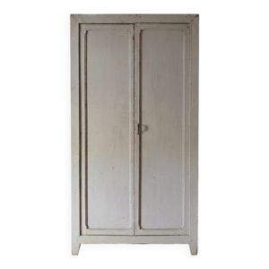 Armoire parisienne