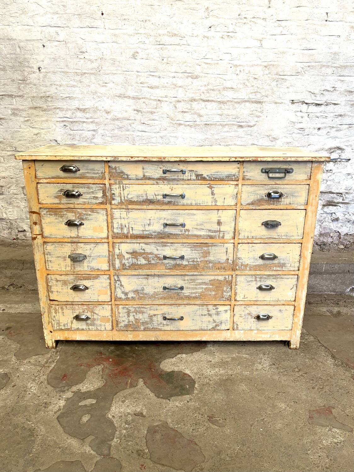 Trade furniture