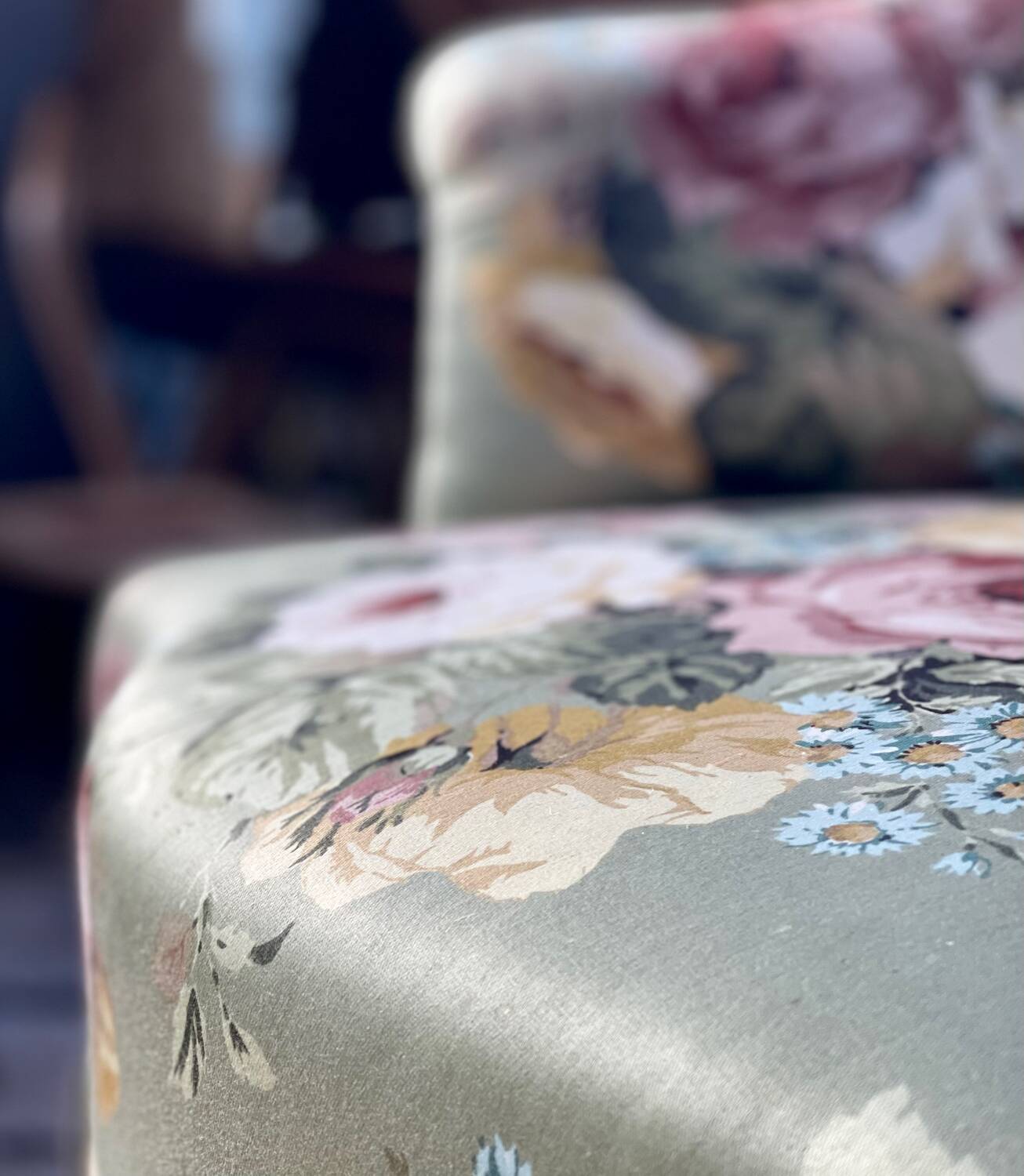 Napoleon III toad armchair