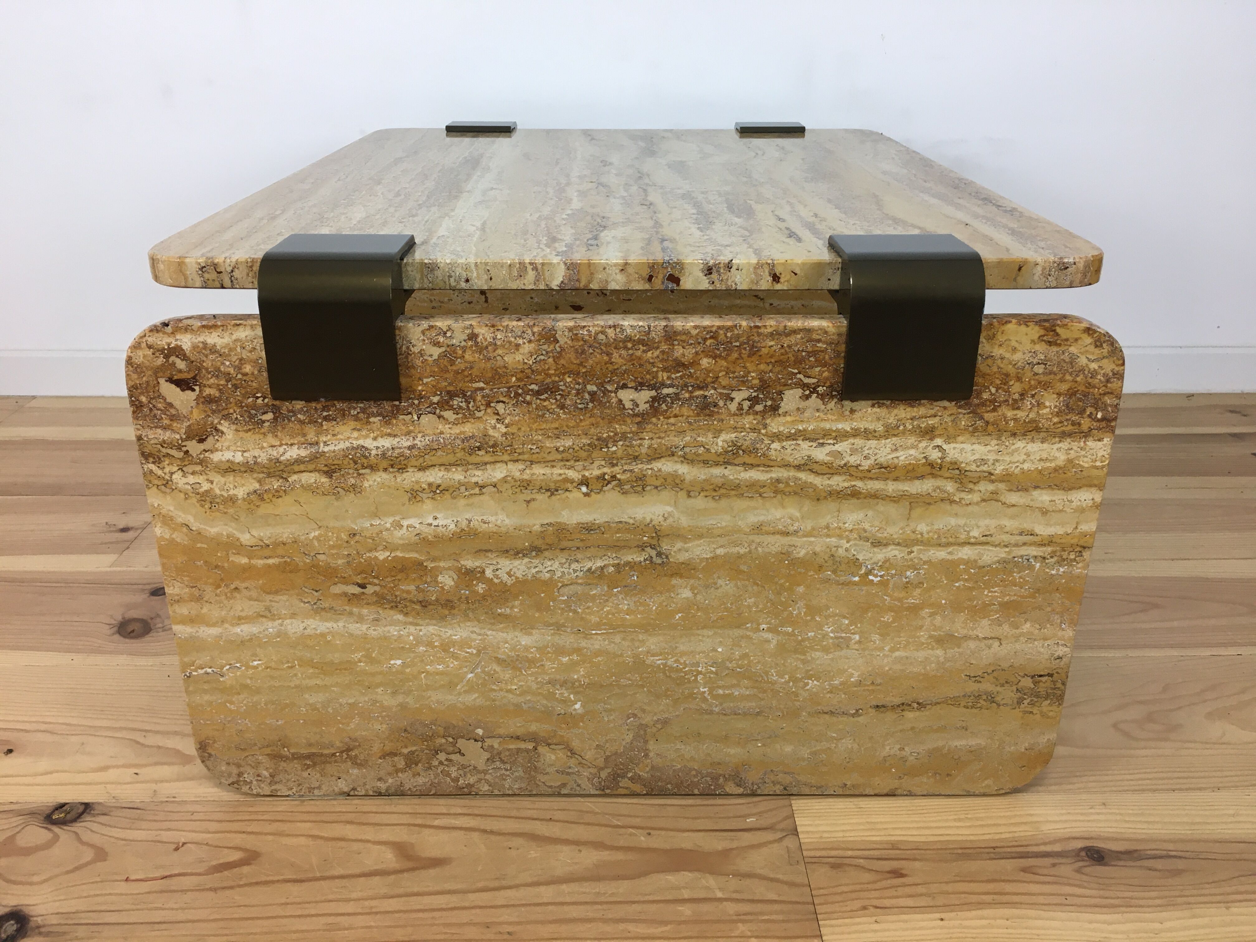 Yellow travertine coffee table, 70/80s