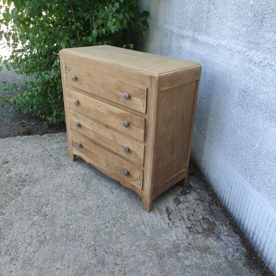Art Deco chest of drawers