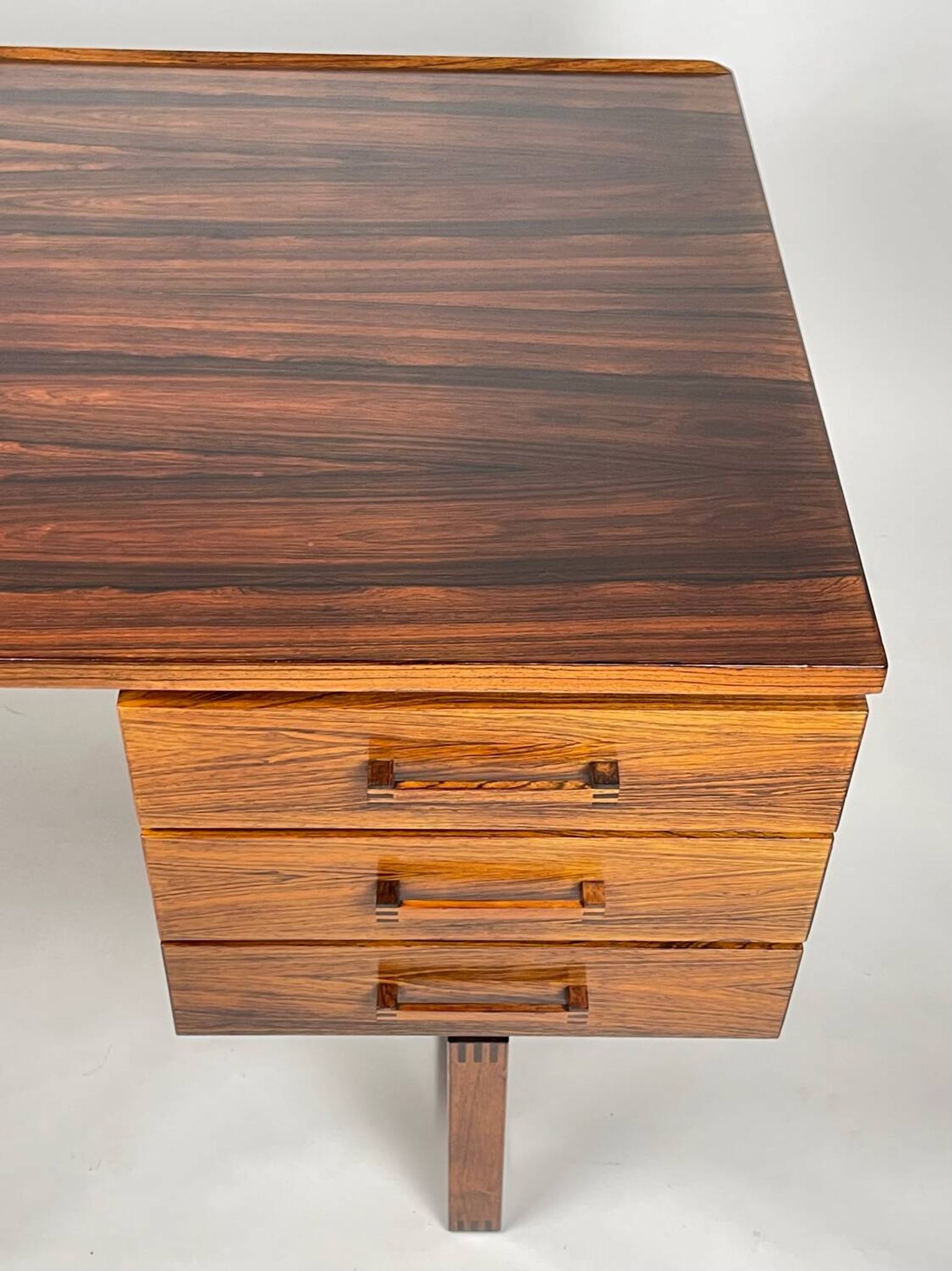 Danish Modern ( Mid-Century ) desk by Torben Valeur for DYRLUND, 1960s