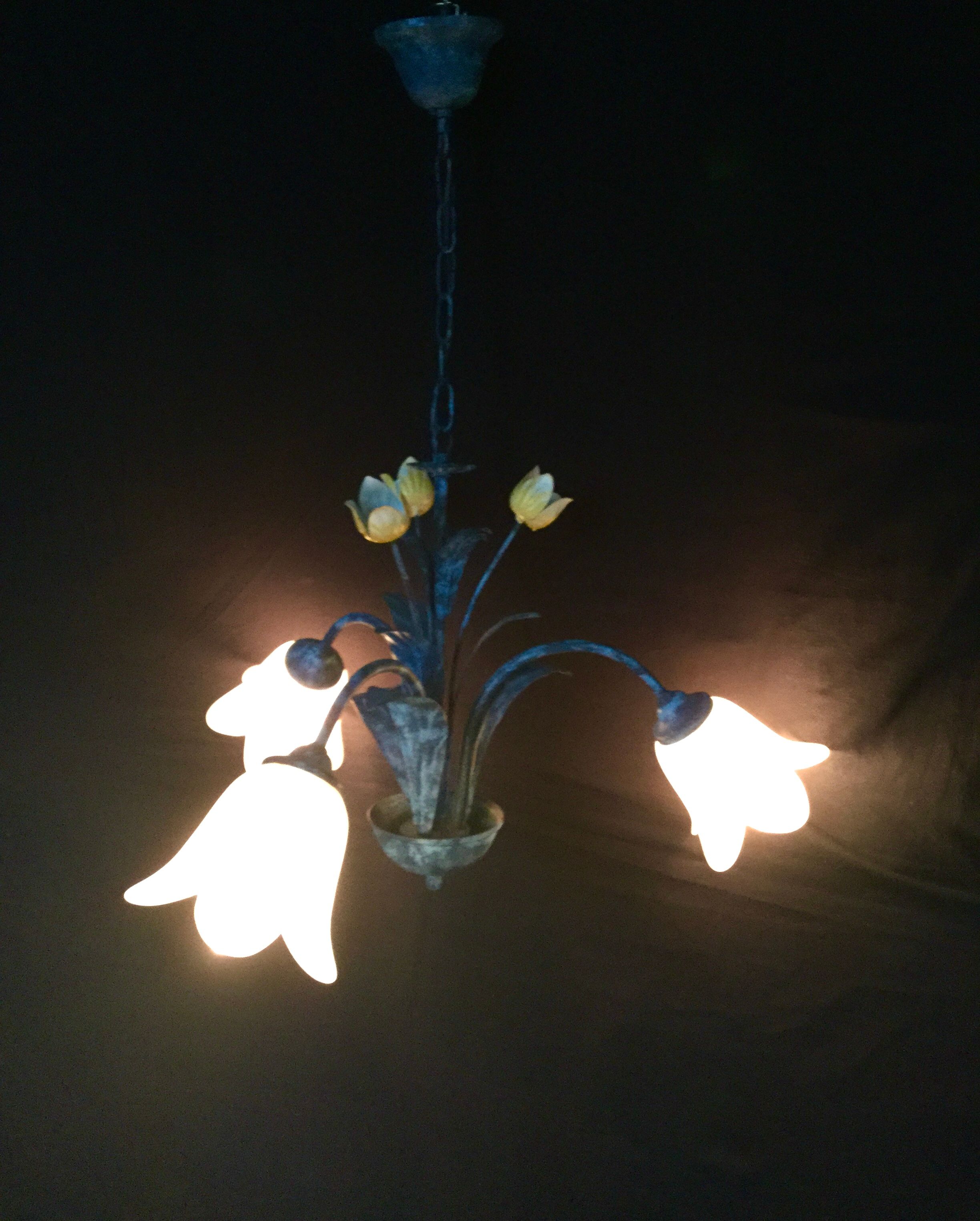Lustre 3 blue flower lights