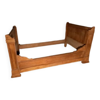 Old boat bed