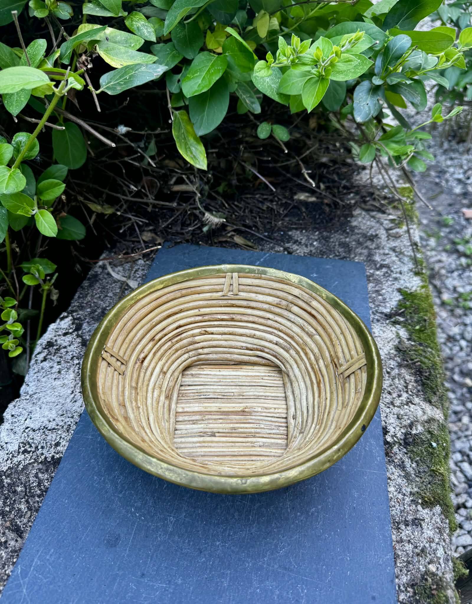 Large wicker and brass fruit bowl by Gabriella Crespi from the 1960s.