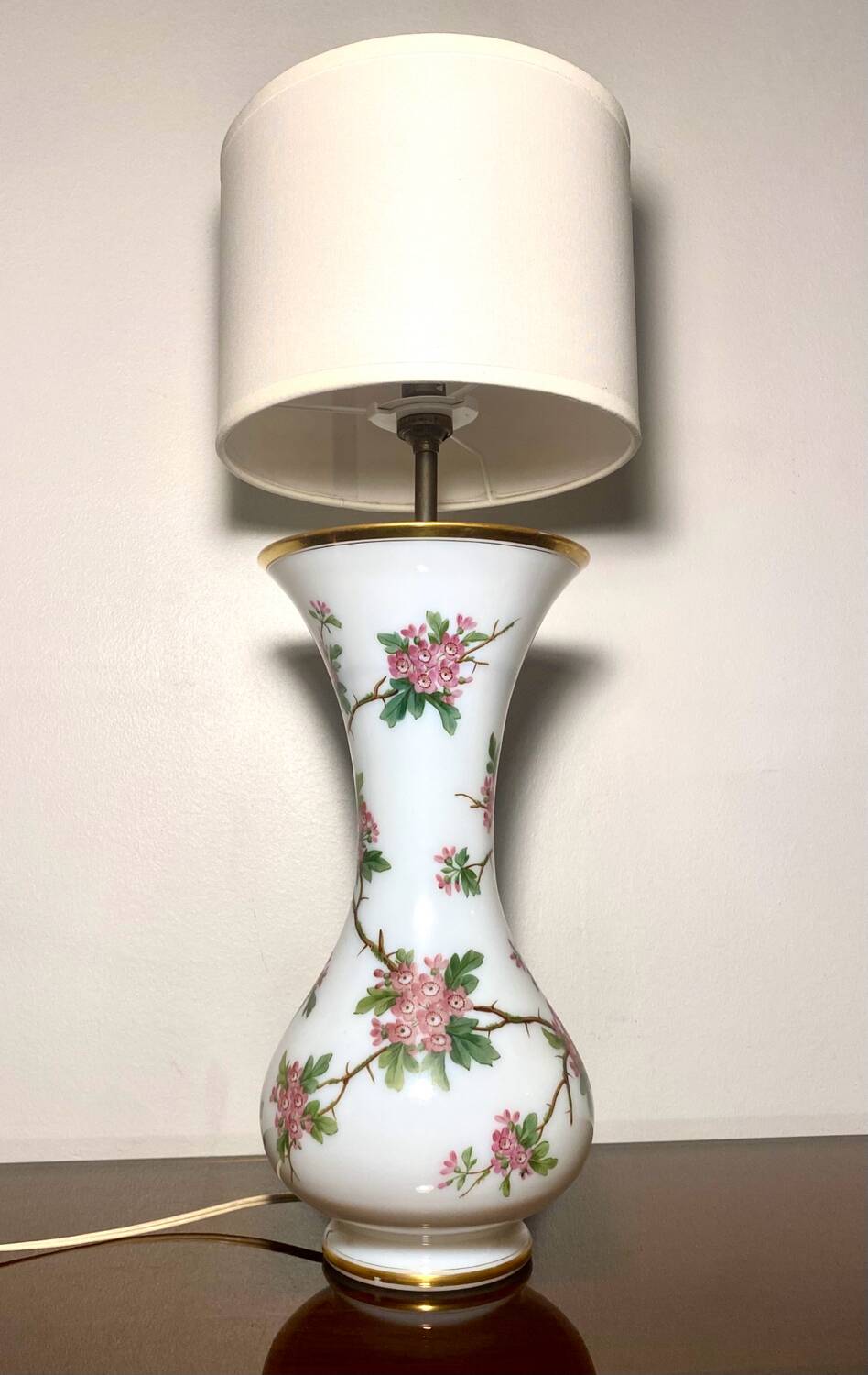 Baccarat Lampe Opaline peint main