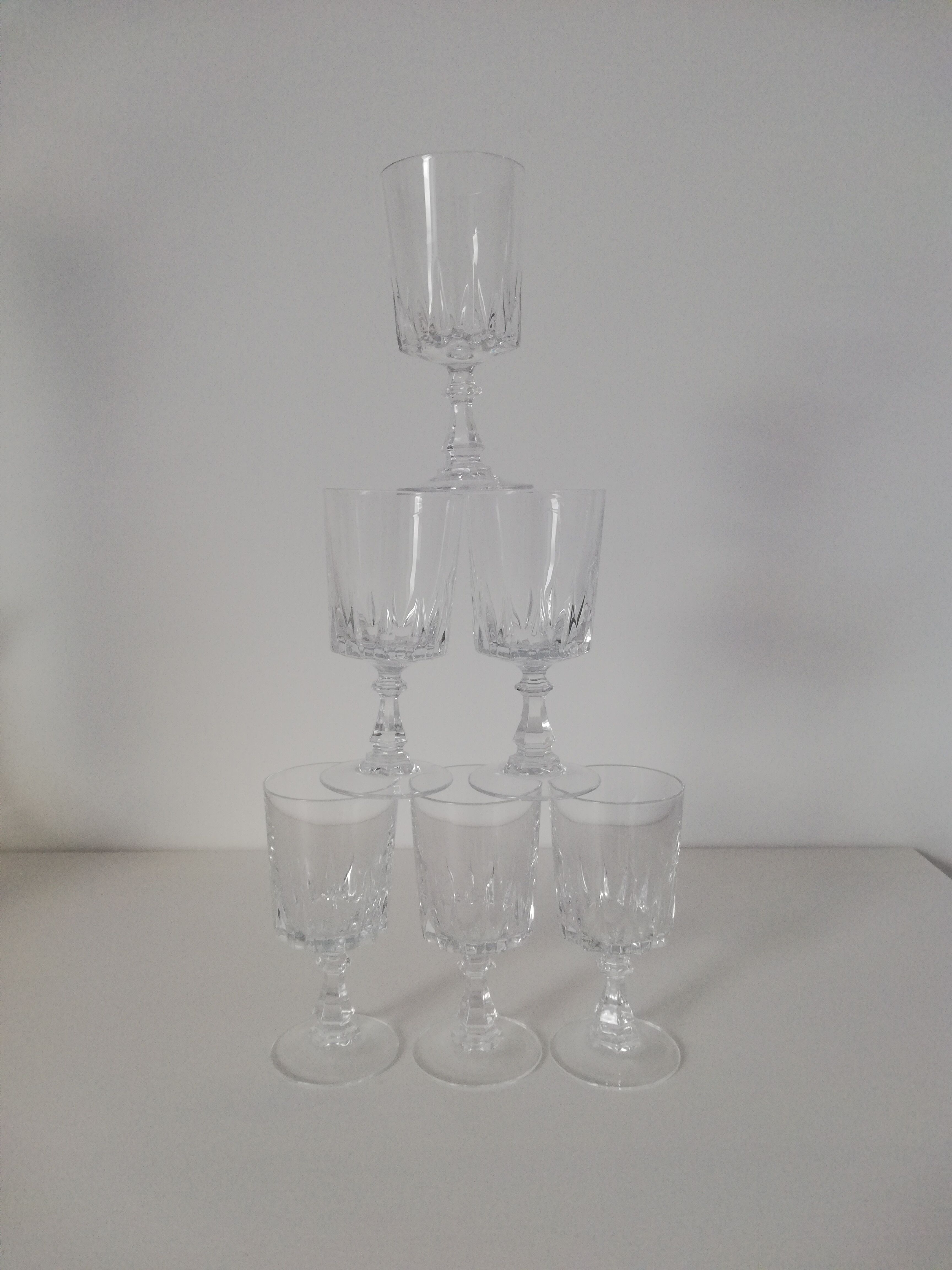 Vintage arc crystal aperitif glasses