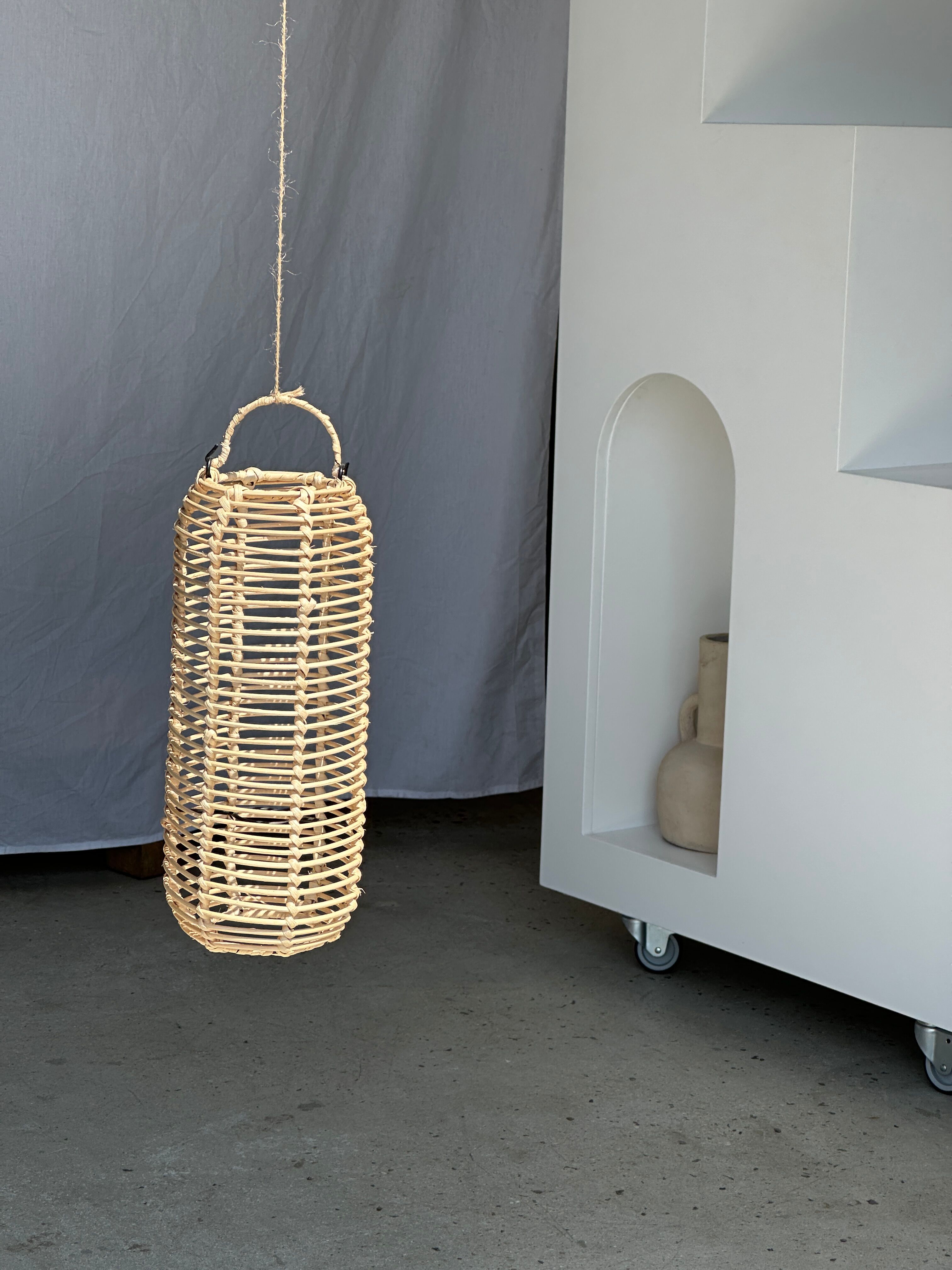 Small lantern-shaped rattan suspension H35 D15