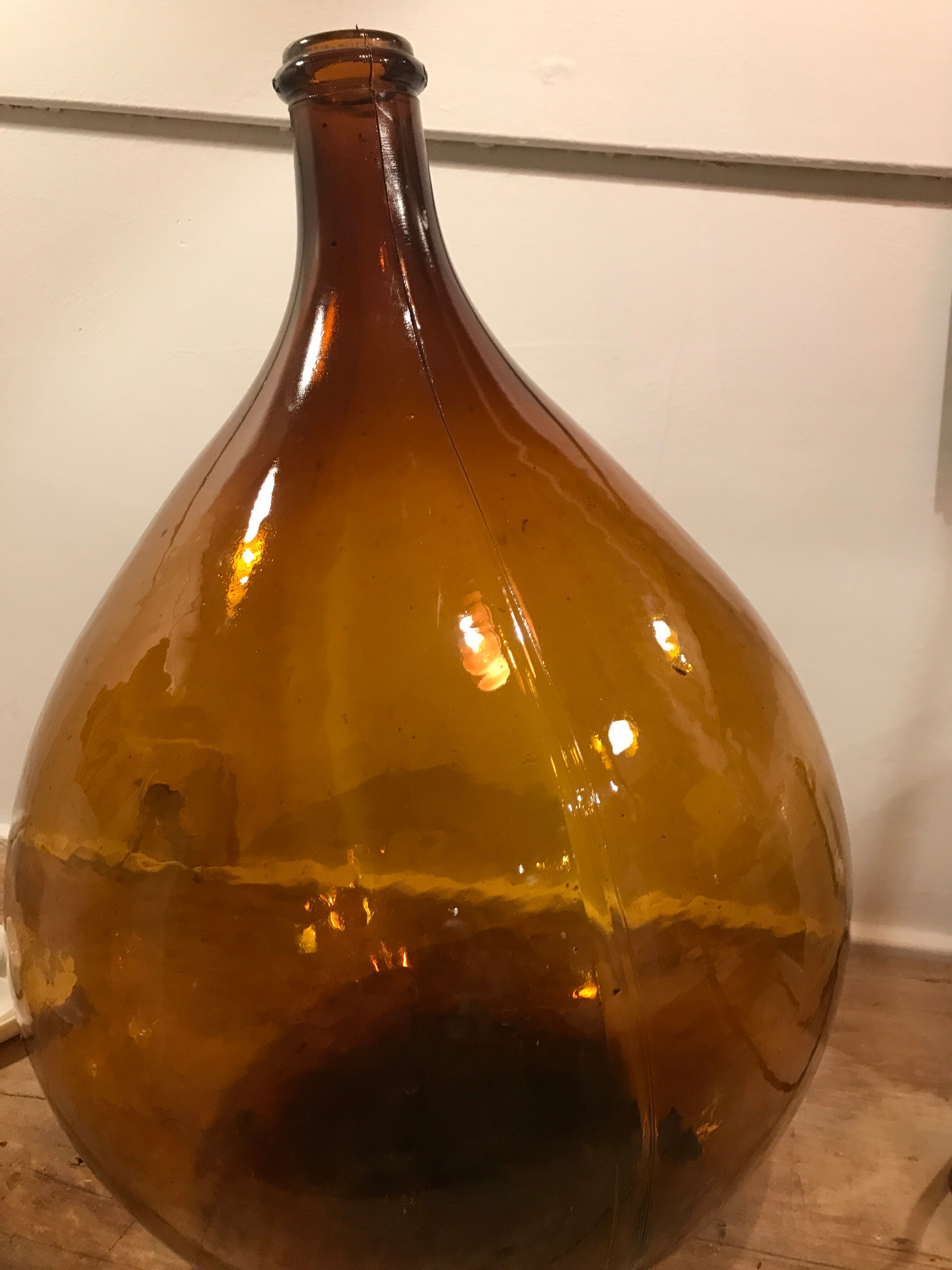 Amber demijohn