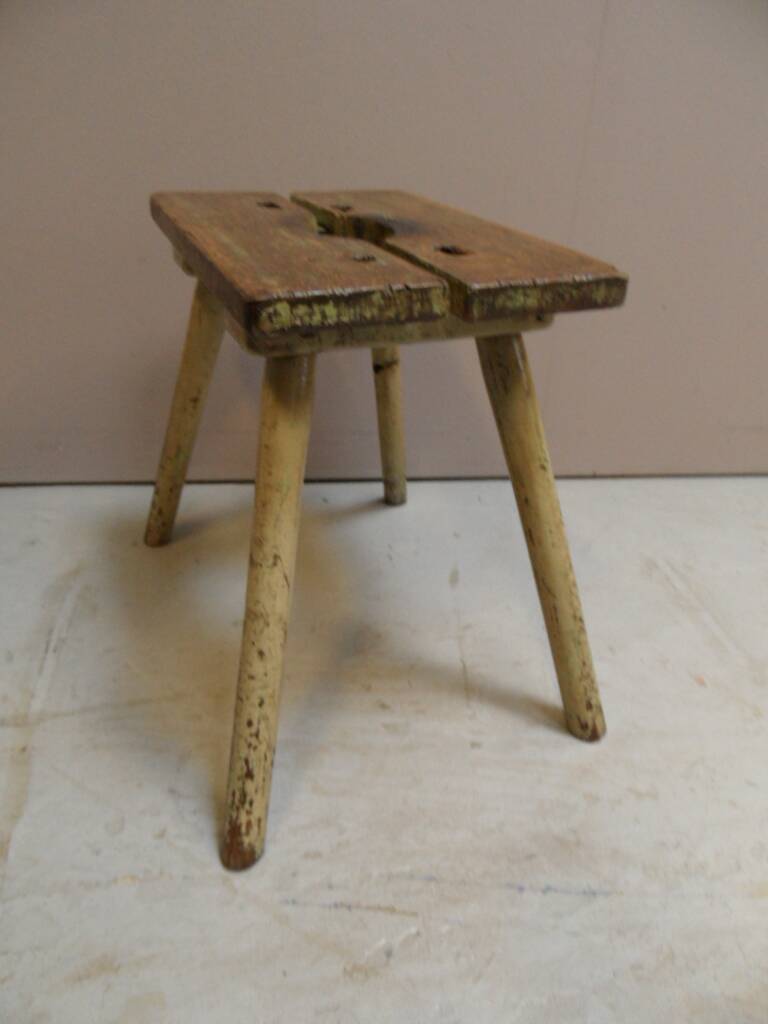 Tabouret de lait vintage