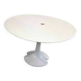 Table from the 60s 70s