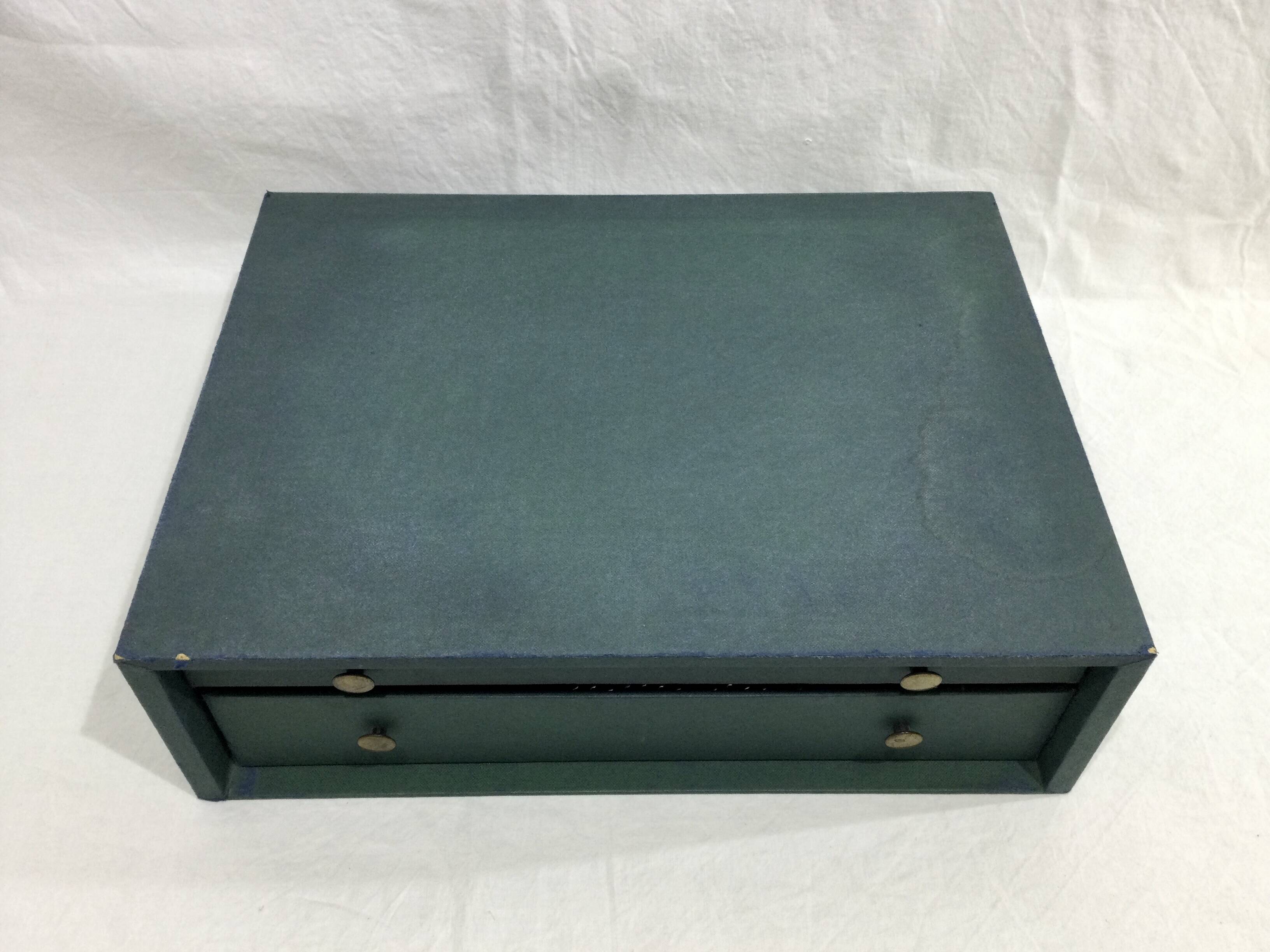 Christofle Dax - Housewife 68 Rooms