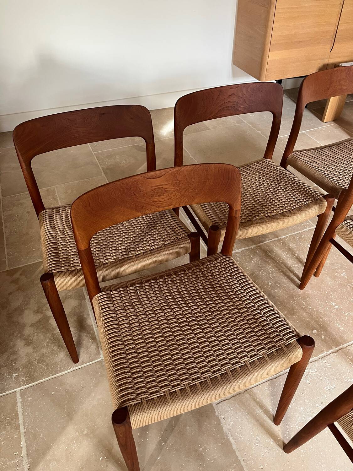 Lot de 6 chaises Niels Otto Moller n° 75 en teck