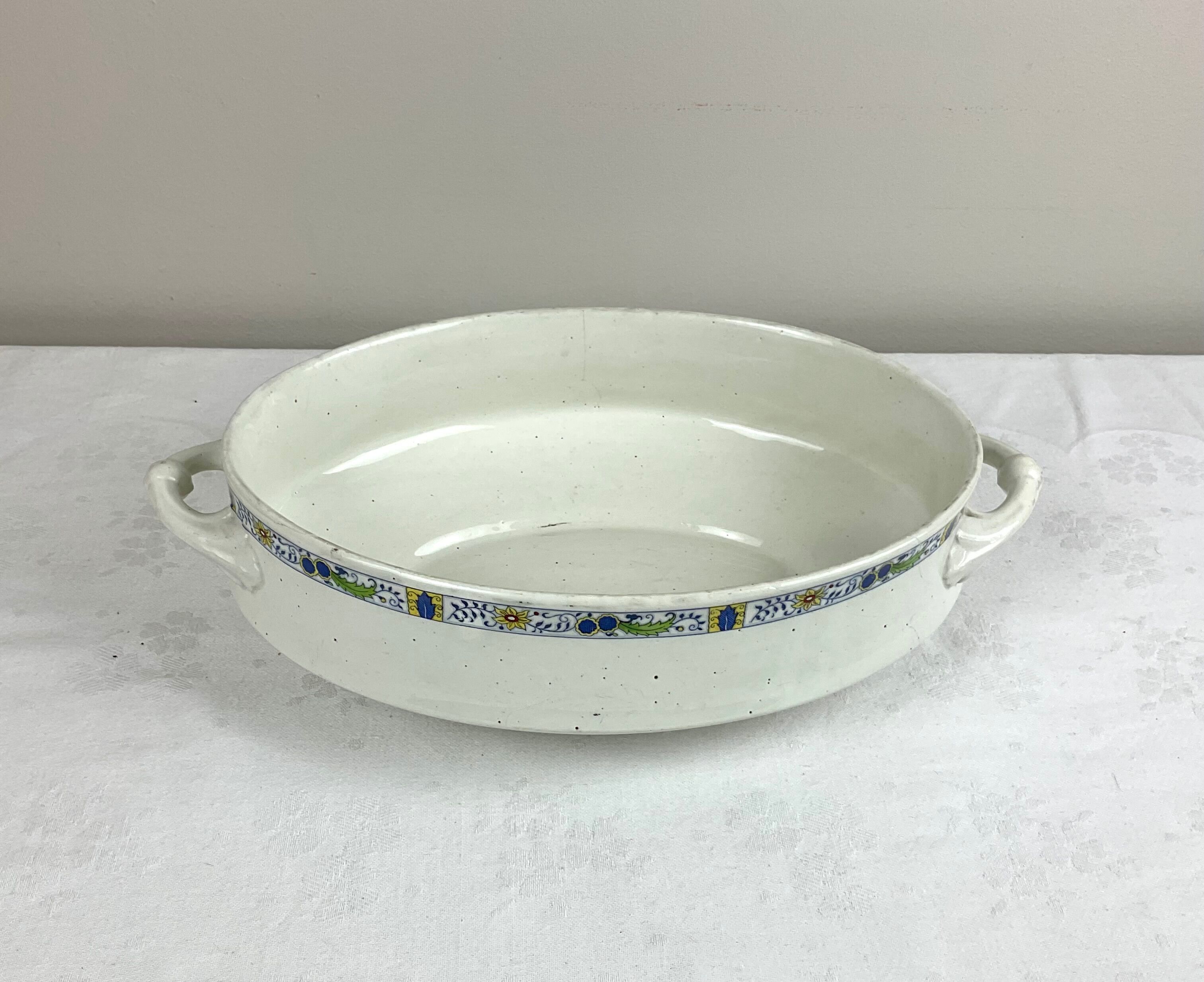 Very old vegetable service