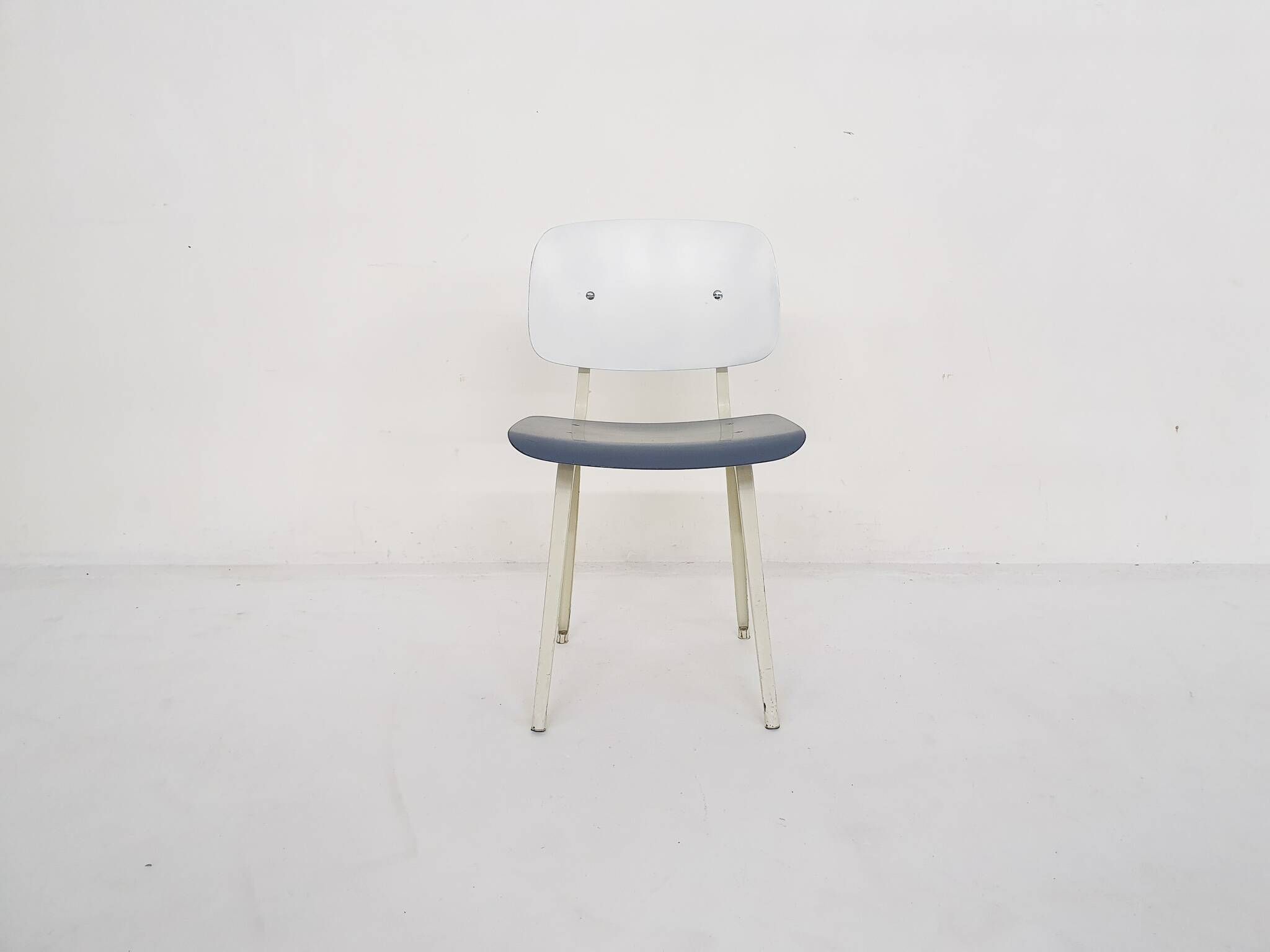 Friso Kramer for Ahrend de Cirkel "revolt" dining chair, The Netherlands 1950's