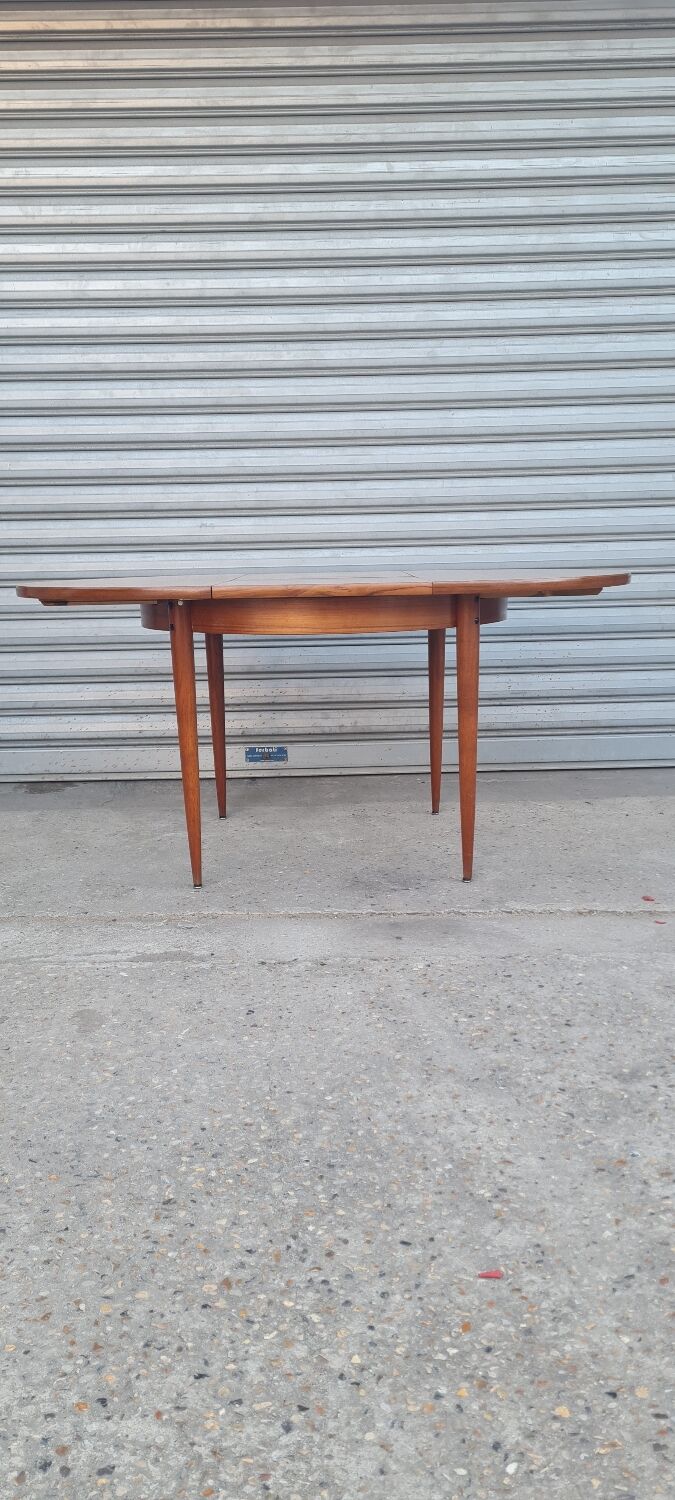 Scandinavian Round Table 1960