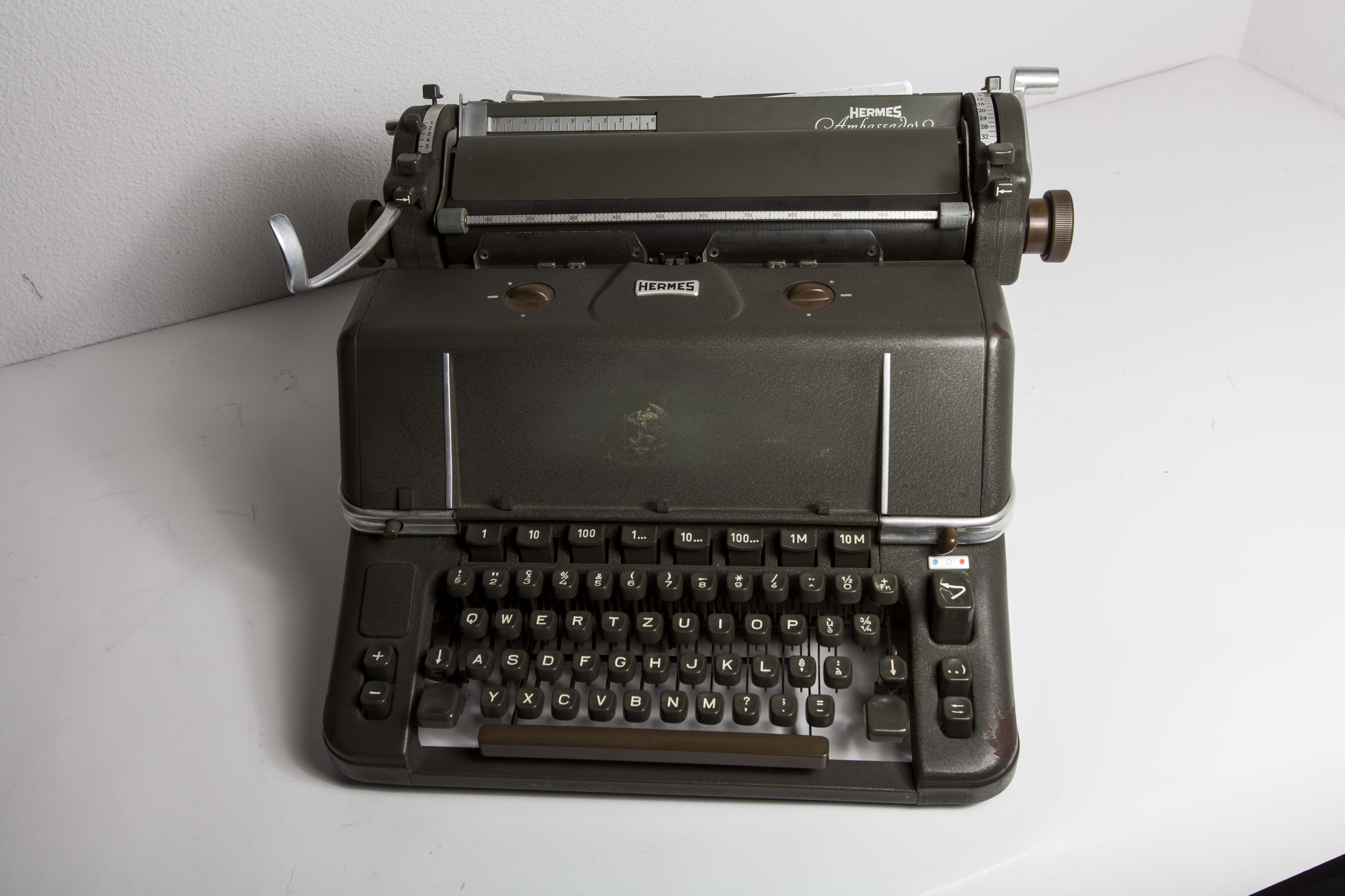 Hermes ambassador typewriter, 1952