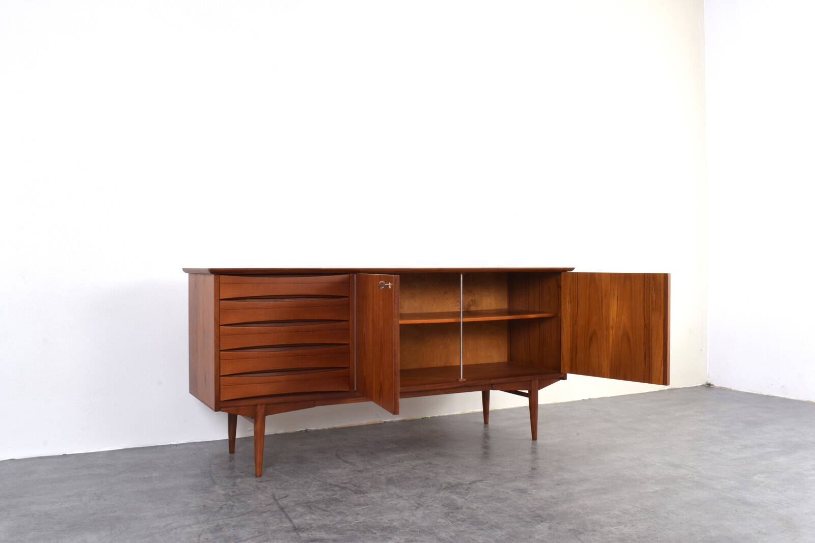 Teak enfilade from the mid-century by Frederik Kayser, 1960s.