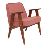 Fauteuil rétro en laine rose indien, remanié.