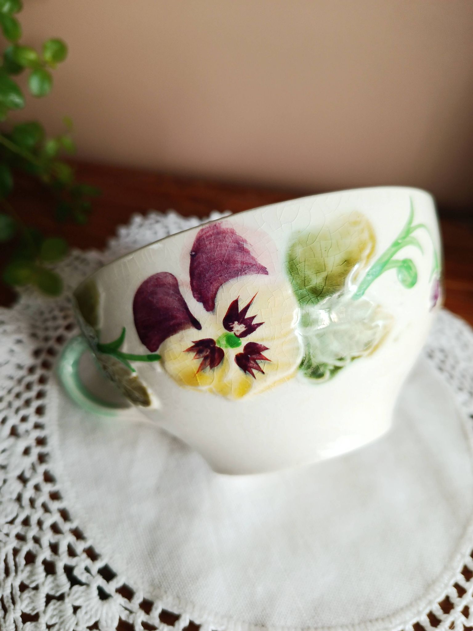 Large slipware cup Thoughts, Choisy le Roi