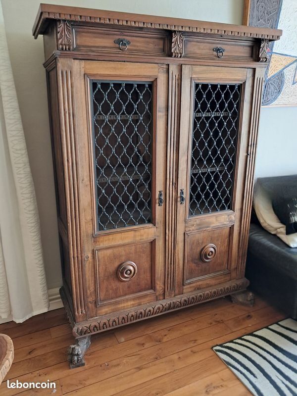 Petite armoire bibliothèque