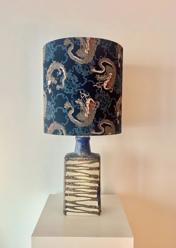 Exceptional floor lamp in Scheurich fireplace vase.