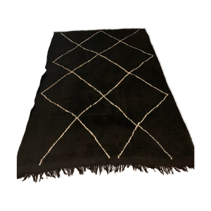 Tapis berbère noir grand format