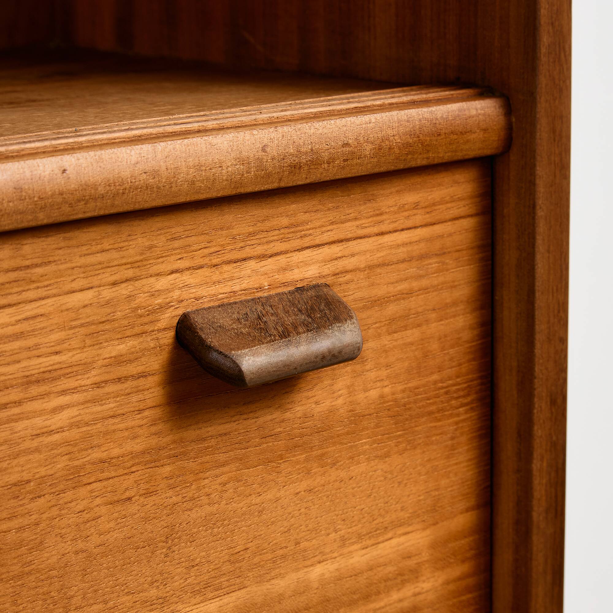 Mid-Century Teak Highboard with Sculpted Legs, Storage and Glass Shelf, 1960s