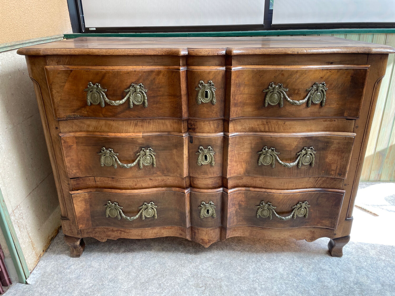 Louis XIV style crossbow chest of drawers