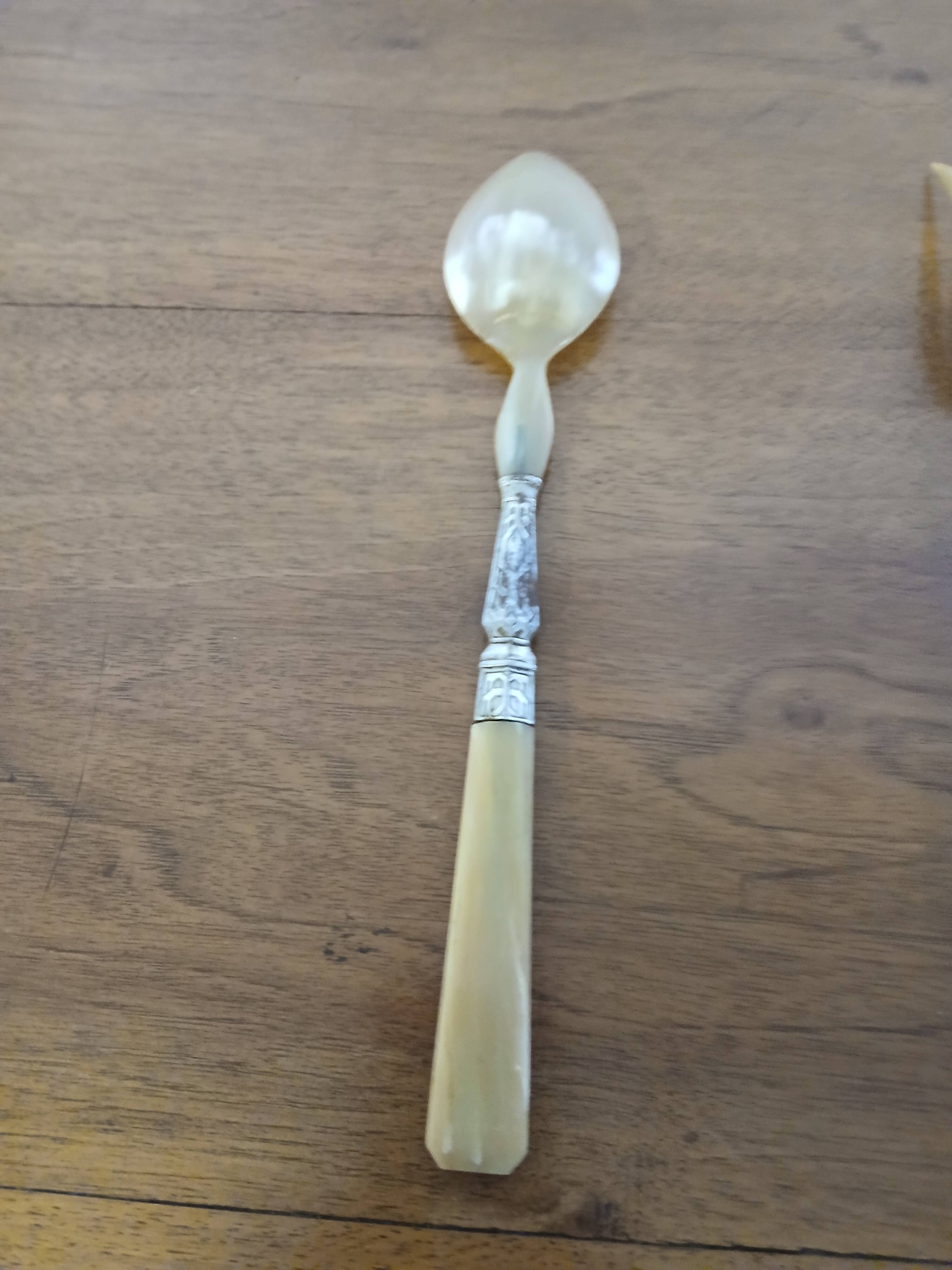 antique salad server
