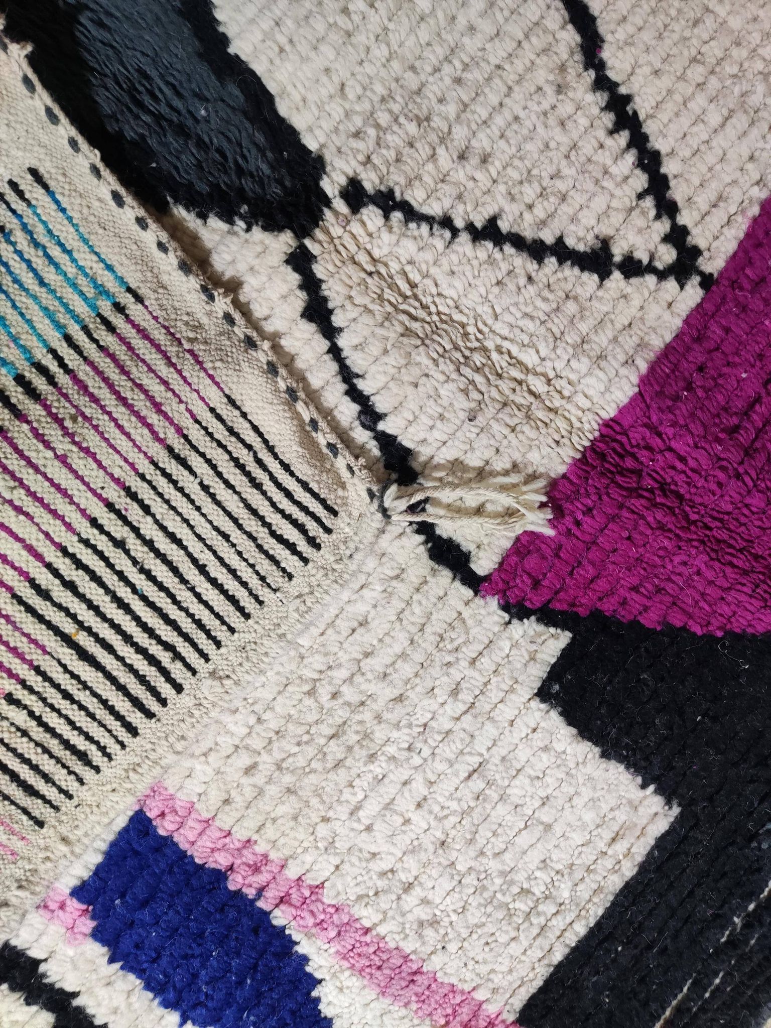 Berber rug in natural wool 2.5 x 1.5 m