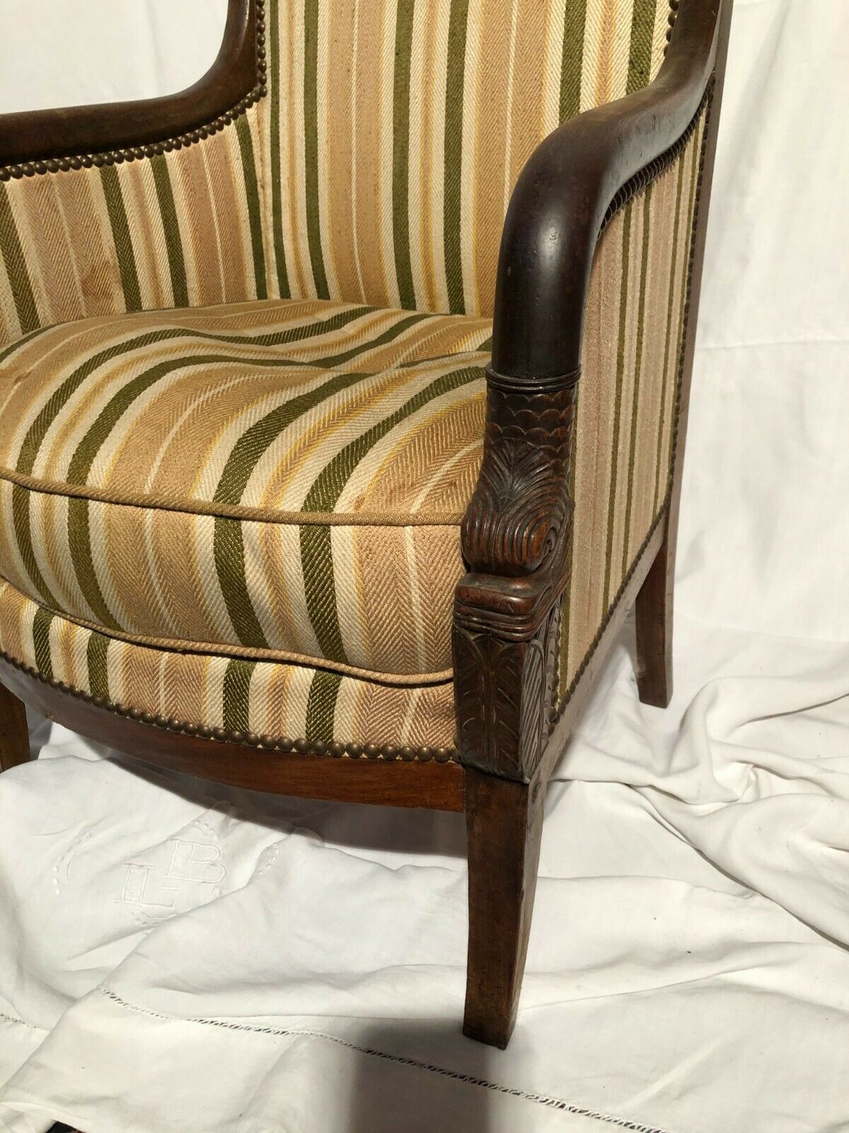 Chair shepherdess with dolphins era Restoration