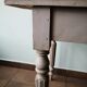 Table en bois bureau patine grise