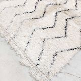 Moroccan Berber carpet Marmoucha with black zigzags 1.48x1.10m