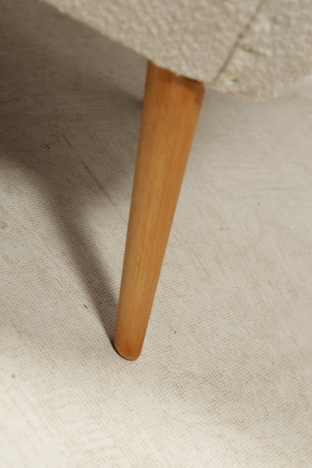 Vintage cocktail chair beige boucle expo 58