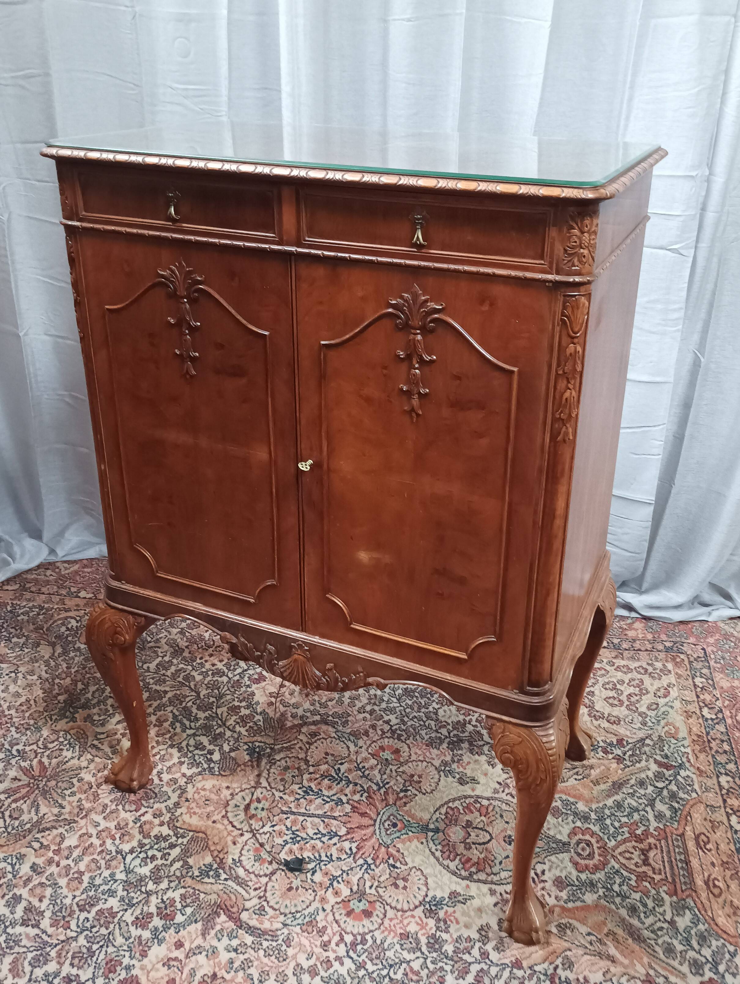 Chippendale mahogany bar cabinet Maison Jellinek in Faubourg Saint Antoine Paris