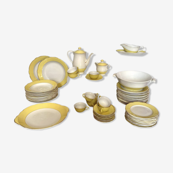 Service de 52 pièces en porcelaine kg luneville, modèle jonquille