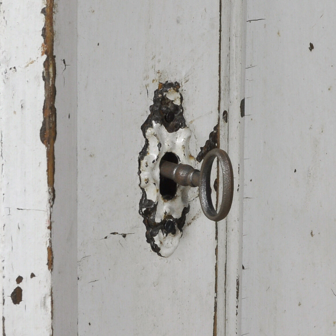 Vintage pine buffet 1930