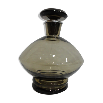Carafe vintage en verre fumé