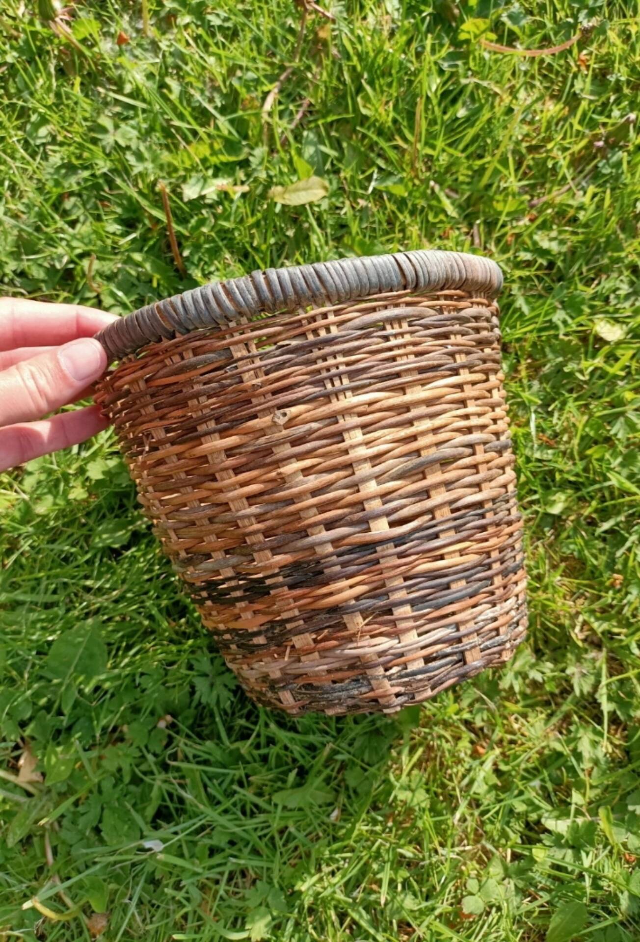 Small retro baskets 💐